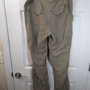 Columbia, women's cargo pants, beige, size 34x32